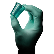 Lade das Bild in den Galerie-Viewer, AMPri PP Medizinbecher 30 ml graduiert, verschiedene Farben