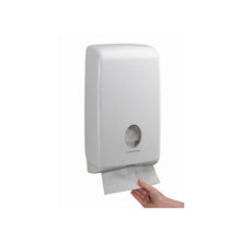 Lade das Bild in den Galerie-Viewer, Aquarius™ Slimfold™ Spender für gefaltete Handtücher - Weiß - 1 Dispenser | Karton (1 Spender)