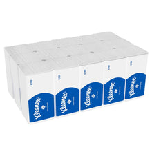 Lade das Bild in den Galerie-Viewer, Kleenex® Falthandtücher - Interfold / Weiß - 15 Clips x 186 Sheets | Karton (15 Päckchen)