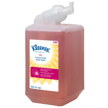 Lade das Bild in den Galerie-Viewer, Kleenex® Botanics™ Luxury Foam Hand Wash - 1 Liter Kassette / Rot /1 l - 6 Cassettes | Karton (6 Kartuschen)