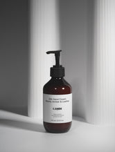 Lade das Bild in den Galerie-Viewer, Silk Hand Cream, Woody Amber & Leather