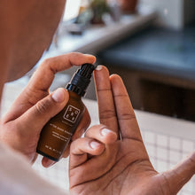 Lade das Bild in den Galerie-Viewer, After Shave Repair Fluid