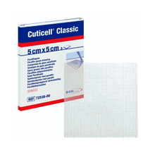 Lade das Bild in den Galerie-Viewer, BSN Cuticell® Classic sterile Salbenkompresse mit Paraffin