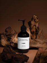 Lade das Bild in den Galerie-Viewer, Silk Hand Cream, Woody Amber & Leather