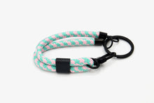 Lade das Bild in den Galerie-Viewer, Schlüsselanhänger aus Seil mit Karabiner Rosa/Mint