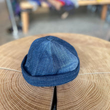 Lade das Bild in den Galerie-Viewer, Docker Cap divers Kronenkreuz