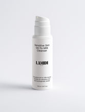 Lade das Bild in den Galerie-Viewer, Sensitive Skin Oil-To-Milk Cleanser