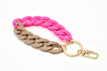 Lade das Bild in den Galerie-Viewer, Schlüsselanhänger mit Karabiner "RUBBER EDITION" Neon Pink/Beige