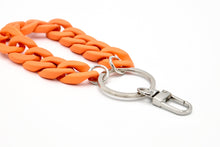 Lade das Bild in den Galerie-Viewer, Schlüsselanhänger mit Karabiner "RUBBER EDITION" Orange Matt
