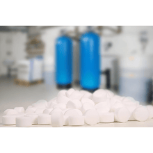 Lade das Bild in den Galerie-Viewer, Regenit Siedesalztabletten, gemäß EN 973 Typ | Sack (25 kg)