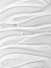 Lade das Bild in den Galerie-Viewer, Sensitive Skin Oil-To-Milk Cleanser