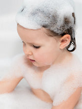 Lade das Bild in den Galerie-Viewer, Baby Body Wash