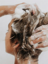 Lade das Bild in den Galerie-Viewer, Sensitive Scalp Shampoo