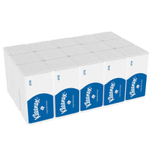 Lade das Bild in den Galerie-Viewer, Kleenex® Falthandtücher - Weiß /Groß - 15 Clips  x 124 Sheets | Karton (15 Päckchen)
