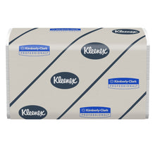 Lade das Bild in den Galerie-Viewer, Kleenex® Ultra™ Handtücher - Interfold / Weiß /Groß - 30 Clips  x 94 Sheets | Karton (30 Päckchen)
