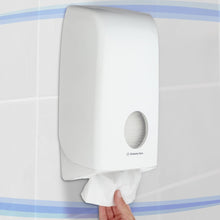 Lade das Bild in den Galerie-Viewer, Aquarius™ Toilet Tissue Spender - Weiß - 1 Dispenser | Karton (1 Spender)
