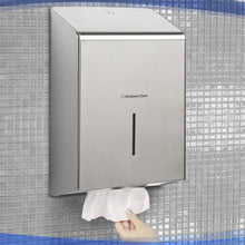 Lade das Bild in den Galerie-Viewer, Kimberly-Clark Professional™ Handtuchspender - Edelstahl - 1 Dispenser | Karton (1 Spender)
