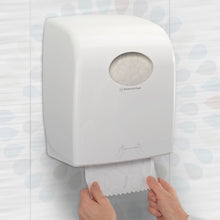 Lade das Bild in den Galerie-Viewer, Kleenex® ULTRA™ Handtücher - Rolle / Weiß /150m - 6 Rolls  x 1 Sheet | Karton (6 Rollen)
