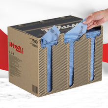 Lade das Bild in den Galerie-Viewer, WypAll® ForceMax Wischtücher - Viertelgefaltet / Blau /33.50 x 34.50 cm - 1 Dispenser Box  x 480 Sheets | Karton (1 Spenderbox)
