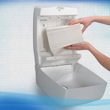 Lade das Bild in den Galerie-Viewer, Scott® Control™ Herunterspülbare Falthandtücher - Weiß - 15 Clips  x 322 Sheets | Karton (15 Päckchen)
