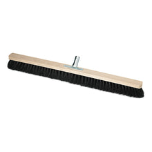 Lade das Bild in den Galerie-Viewer, Nölle Profi Brush Saalbesen Naturhaar mit Metallstielhalter
