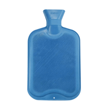 Lade das Bild in den Galerie-Viewer, AMPri Gummi Wärmflasche mit Schraubverschluss 2 Liter, Blau und Rot | Packung (1 Stück)
