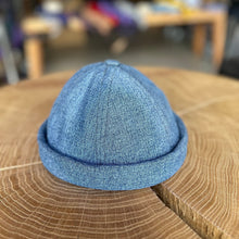 Lade das Bild in den Galerie-Viewer, Docker Cap divers Kronenkreuz

