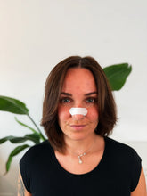 Lade das Bild in den Galerie-Viewer, Nose Strips White
