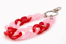 Lade das Bild in den Galerie-Viewer, Schlüsselanhänger mit Karabiner Rosa/Rot
