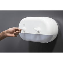 Lade das Bild in den Galerie-Viewer, Tork SmartOne® 682000 Mini Doppelrollenspender für Toilettenpapier T9 | Packung (1 Stück)
