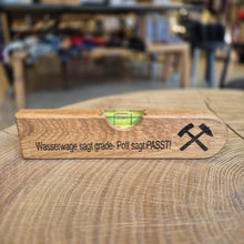 Lade das Bild in den Galerie-Viewer, Flaschenöffner mit Wasserwaage

